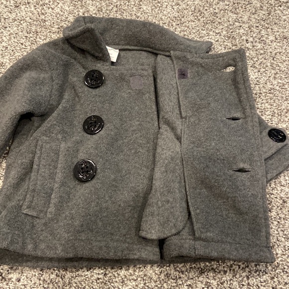 Starting out boys 12 month gray pea coat with adorable, black anchor buttons - Picture 7 of 9